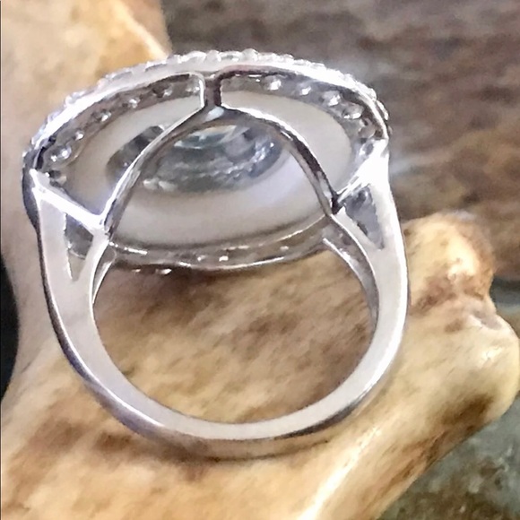 Clyde Duneier White Onyx/Blue Topaz Sterling Ring - Picture 3 of 6